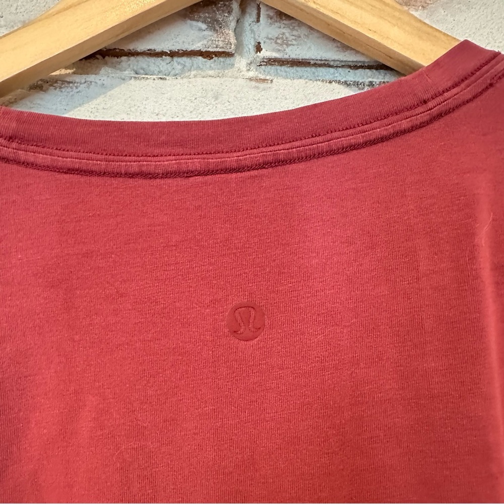 Lululemon long sleeve shirt red - Picture 3 of 5